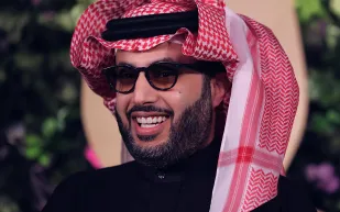 تركي آل الشيخ يعلن إطلاق وجهة ترفيهية ضخمة في نجران (فيديو)