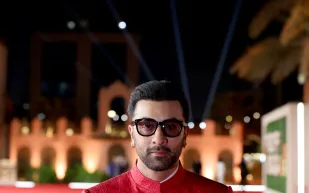 بين الاستثمار والسينما.. أسرار النجاح المالي لرانبير كابور