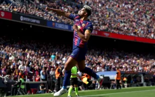 بعد اقتراب انتقاله إلى ليفربول.. ماذا قدم رونالد أراوخو مع برشلونة؟