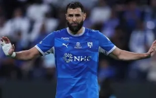 رقم ضخم "قد" تدفعه إدارة الهلال لإنهاء عقد كريم بنزيما.. فكم يبلغ؟