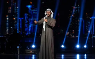 الجمهور السعودي يحتفل بعقد قران عايض خلال حفله في الرياض (فيديو)