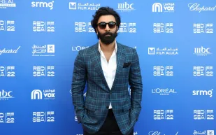 في ذكرى ميلاده.. كم جمع رانبير كابور خلال مسيرته في بوليوود؟