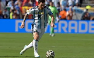 بعد إعلان اعتزاله اللعب مع منتخب بلاده.. أرقام ليونيل ميسي بقميص الأرجنتين