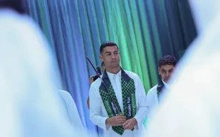 نجوم دوري روشن يحتفلون باليوم الوطني السعودي.. رونالدو وبنزيمة في مقدمة المشاركين