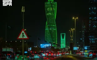 الرياض تتزين بالأخضر استعدادًا لاحتفالات اليوم الوطني السعودي الـ96