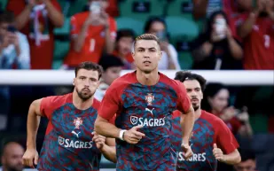 مواعيد مباريات اليوم.. مواجهة مرتقبة تجمع هالاند ورونالدو