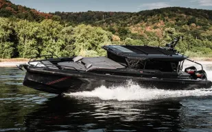 Brabus تنقل فخامة سياراتها إلى البحر.. قوارب بقوة تصل إلى 1000 حصان