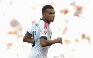 قبل حفل الكرة الذهبية بأسبوع.. مبابي يحصد جائزة "Onze d’Or" لعام 2026