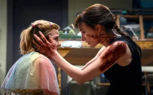 فيلم Other Mommy يتصدّر شباك التذاكر الأمريكي.. تعرّف على التفاصيل والأبطال وتقييمات النقاد