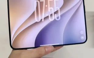أول تفكيك لآيفون Duo.. أسرار البنية الداخلية لأول هاتف قابل للطي من آبل