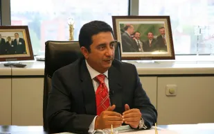 محمد سليمان العمر : الرئيس التنفيذي لبيت التمويل الكويتي والدتي علمتني تحدي الصعاب