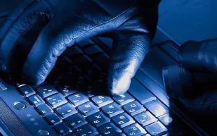 قراصنة مجهولون يهاجمون حسابات “شرطة دبي” الاجتماعية