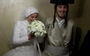 بالصور: العرس اليهودي التقليدي كما لم تره من قبل.