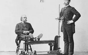 بالصور: هكذا كانت اجهزة النوادي الرياضية قبل مئة عام