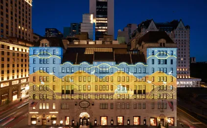 حين تحتفي Loro Piana في نيويورك: الأناقة الهادئة تتلألأ بافتتاح Bergdorf Goodman