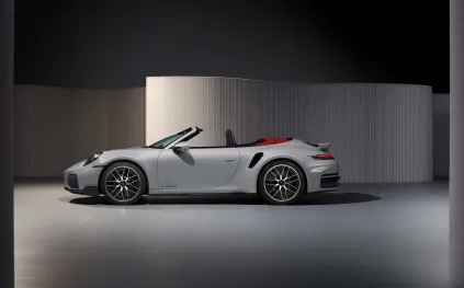 بورشه 911 توربو S كابريوليه تطور لا يساوم بالأصالة