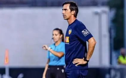 تفاصيل وفاة مدرب فالنسيا في حادث قارب بإندونيسيا