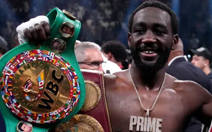 لماذا تصدّر تيرنس كروفورد بحث جوجل في 2025؟