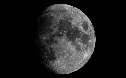 ناسا تفعّل عنصر الطاقة الأساسي لمحطة بوابة القمر استعدادًا لأرتيمس