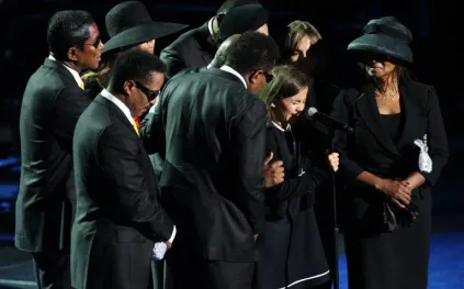 ميراث مايكل جاكسون في نزاع قضائي جديد.. منفذي التركة يطالبون برسوم قانونية