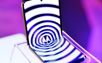 موتورولا تدخل المنافسة القوية للهواتف القابلة للطي بـ Razr Fold (فيديو)