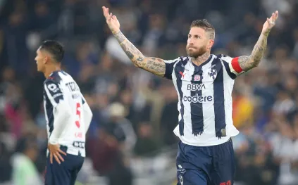 عرض تاريخي يقوده راموس.. هل ينجح في الاستحواذ على إشبيلية؟