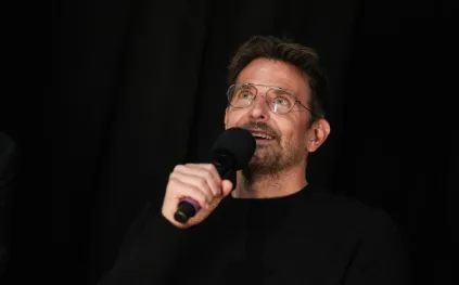 برادلي كوبر يكشف عن تحدياته الجسدية بسبب دوره في فيلم American Sniper (فيديو)