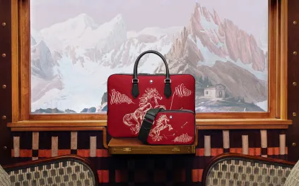 مون بلان تحتفل بالعام الصيني الجديد 2026 "عام الحصان" بساعات وأقلام خاصة