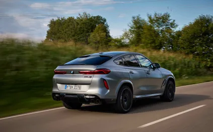 مواجهة بين مرسيدس AMG GLE 63 وBMW X6 M كومبيتيشن