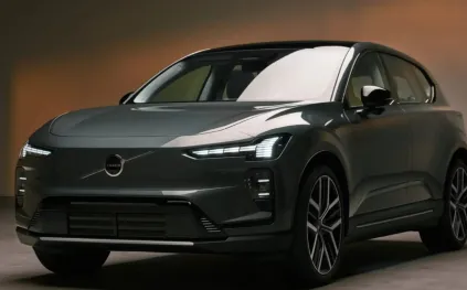 فولفو EX60.. أول سيارة كهربائية مدعومة بذكاء Gemini (فيديو)