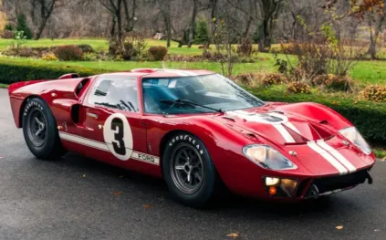 بيع سيارة فورد GT40 موديل 1966 برقم قياسي.. كم بلغ السعر؟ (فيديو)