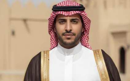 الأبيض ليس خيارًا واحدًا: درجات الثوب وأثرها على إطلالة يوم التأسيس 