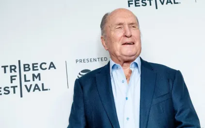 رحيل روبرت دوفال: هوليوود تودع أحد أبرز نجومها.. تعرف على إرثه