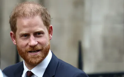 لمحة نادرة من مكتب الأمير هاري المنزلي: مقتنيات تروي قصصًا متعددة (فيديو)