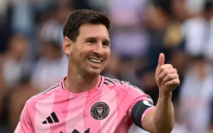 ليونيل ميسي يخطف الأنظار بساعة قيمتها 475 ألف دولار