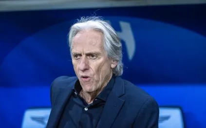  أزمة داخل أسوار النصر.. هل ربط جورجي جيسوس مستقبله ببقاء رونالدو؟