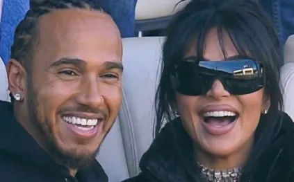 كيم كارداشيان ولويس هاميلتون في السوبر بول: لقاء جديد يعزز الشائعات (فيديو)