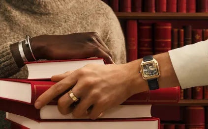 هدية عيد الحب للرجل .. خيارات فاخرة للحظات الأخيرة