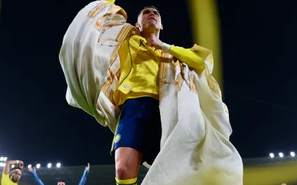 بشت كريستيانو رونالدو في يوم التأسيس.. قطعة يدوية يصل سعرها إلى 80 ألف ريال