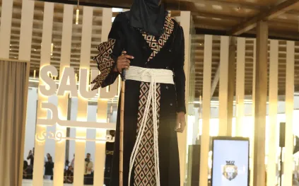 الأزياء التراثية في سياق عالمي: تفاصيل مشاركة "100 براند سعودي" في كأس السعودية