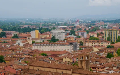 بولونيا: جوهر إيطاليا بعيدًا عن صخب السياحة