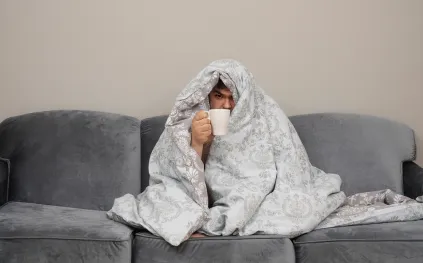 لماذا نشعر ببرودة العظام؟ كواليس التغيرات الحيوية ونقص فيتامين D