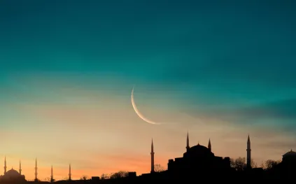 دولة خليجية تعلن غرة شهر رمضان رسميًا.. كيف تم تحديده دون رؤية الهلال؟