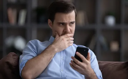 كيف تعزّز دروعك النفسية كي لا تستنزفك الأخبار السلبية؟