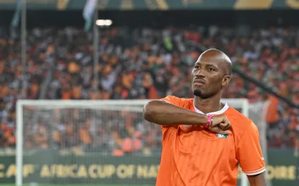 في عيد ميلاده الـ 48.. كم تبلغ ثروة ديدييه دروغبا؟