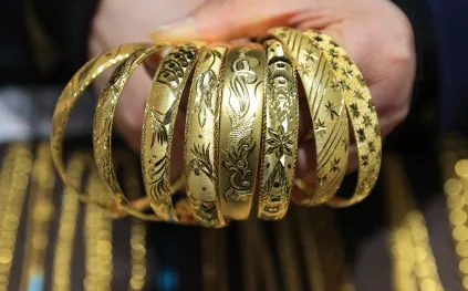 انخفاض أسعار الذهب بالسعودية اليوم الأربعاء 25 مارس 2026