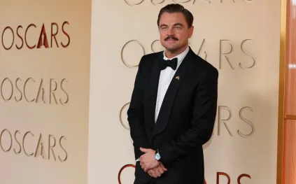 حديث مثير بين ليوناردو دي كابريو وغوينيث بالترو يلفت الأنظار في حفل الأوسكار 2026