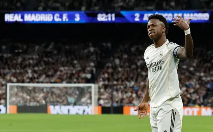  خدعة نايكي تفشل.. فينيسيوس يكشف حذاء 2026 السري؟