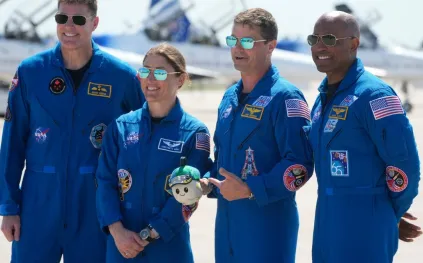 أرتميس 2 يعيد تعريف الاستكشاف القمري برواد فضاء متنوعين