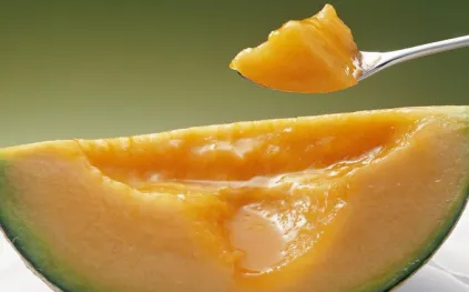 زوج من "شمام يوباري" يسجل سعرًا خياليًا في مزاد علني باليابان